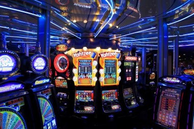asia 2000 featured game showcase